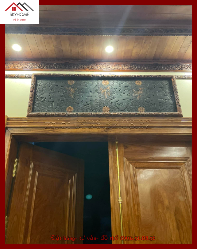 Hoành phi gỗ phòng thờ chữ Hoa ngạc liên huy